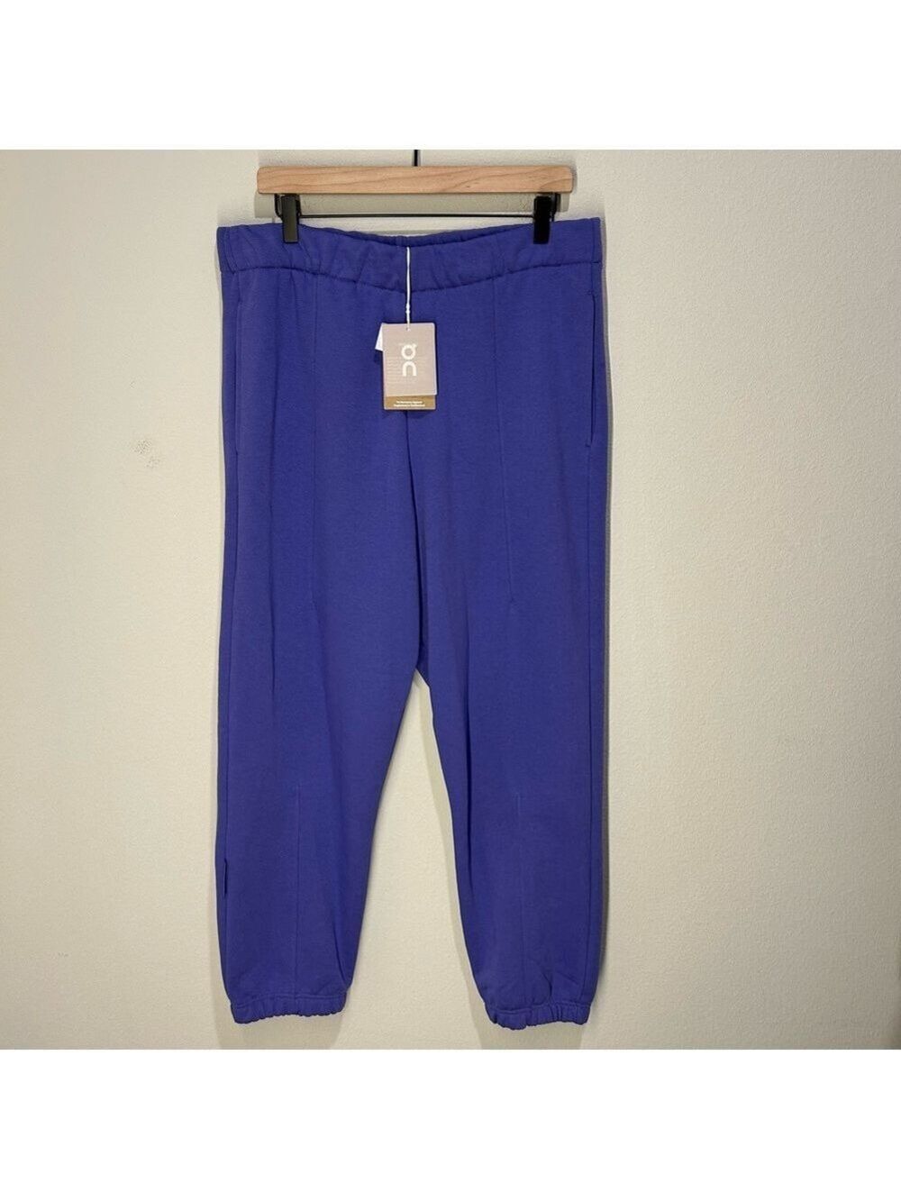NWT On Cloud Club Sweatpants Purple/Iris Men’s Large Loose Fit